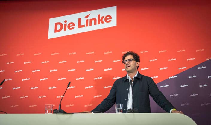 Luigi Pantisano, Vorsitzender der Partei Die Linke, aufgenommen im Rahmen einer Pressekonferenz in Berlin, 27.07.2026 Berlin Deutschland *** Luigi Pantisano, chairman of the party Die Linke, photographed during a press conference in Berlin on July 27, 2026, Berlin, Germany Copyright: xYonaxElsnerx