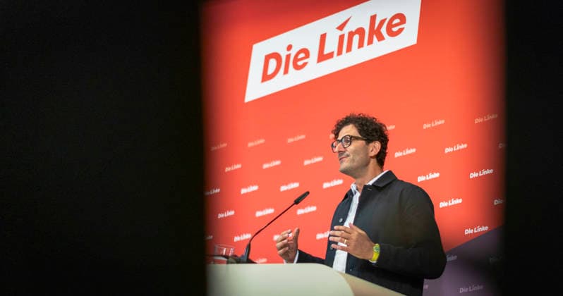 Luigi Pantisano, Vorsitzender der Partei Die Linke, aufgenommen im Rahmen einer Pressekonferenz in Berlin, 27.07.2026 Berlin Deutschland *** Luigi Pantisano, chairman of the party Die Linke, photographed during a press conference in Berlin on July 27, 2026, Berlin, Germany Copyright: xYonaxElsnerx