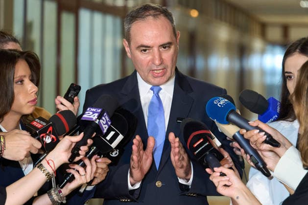 Senate Economic Committee meeting, at the Romanian Parliament, Bucharest, Romania Bucharest, Romania. 27th Jul, 2026: Alexandru Nazare, interim Minister of Finance, speaks to the press after the Senate Economic Committee meeting, at the Romanian Parliament. The committee approved the proposal to delay the increase of the VAT on home purchases until Oct. 1. Bucharest Romania Copyright: xLucianxAlecux
