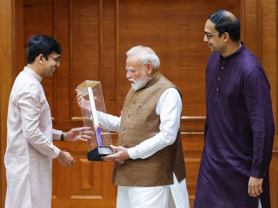 RECORD DATE NOT STATED Skyroot Aerospace founders meet PM Modi New Delhi, Jul 27 (ANI): Skyroot Aerospace founders, Pawan Chandana (L) and Naga Bharath Daka, meet Prime Minister Narendra Modi, in New Delhi on Monday. (@SkyrootA X ANI Photo) NEW DELHI Delhi India Copyright: xANIx ANI_20260727517