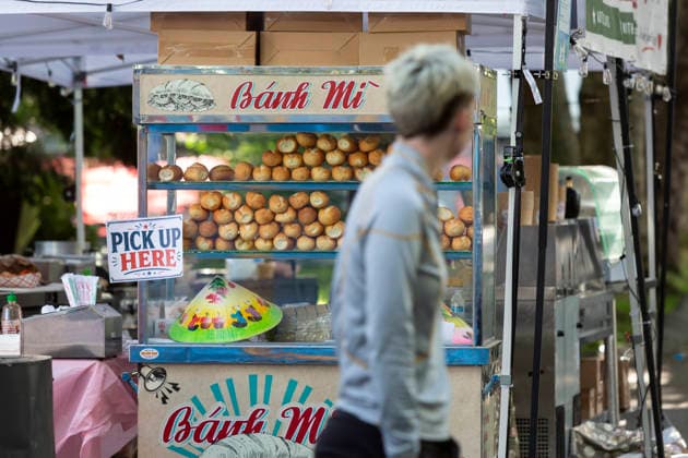 July 27, 2026, Seattle, Washington, USA: A food vendorÃ¢â‚¬â ¢s kiosk is abandoned the morning after a shooting left three people dead at the Bite of Seattle festival in Seattle on Monday, July 27, 2026. Seattle USA - ZUMAg235 20260727_zap_g235_002 Copyright: xPaulxChristianxGordonx