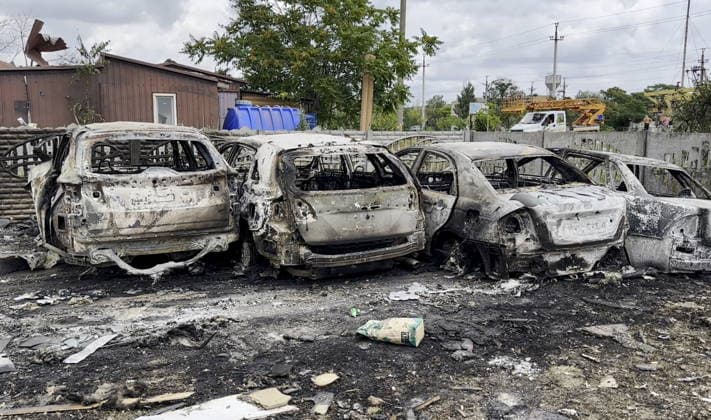 RUSSIA, ZAPOROZHYE REGION - JULY 27, 2026: Burnt-out cars are seen following a Ukrainian drone strike on Kirilovka Russia  - ZUMAt113 20260727_zaa_t113_538 Copyright: xZaporozhyexRegionxGovernorxPressx