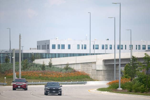 July 27, 2026, Windsor, On, CANADA: Vehicles approach the toll booths on the Canadian side after crossing the Gordie Howe International Bridge in Windsor, Ont., on the first day open to vehicles, Monday, July 27, 2026. Windsor CANADA  - ZUMAc35_ 20260727_zaf_c35_091 Copyright: xDaxxMelmerx