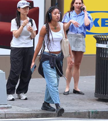 Willow Smith out in New York Will Smith s daughter singer actress Willow Smith is walking on the street in Soho, New York on July 27, 2026. Photo by Dylan Travis ABACAPRESS.COM New York NY  Copyright: xDylanxTravis ABACAx