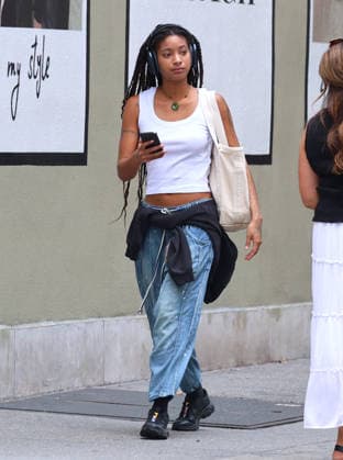 Willow Smith out in New York Will Smith s daughter singer actress Willow Smith is walking on the street in Soho, New York on July 27, 2026. Photo by Dylan Travis ABACAPRESS.COM New York NY  Copyright: xDylanxTravis ABACAx
