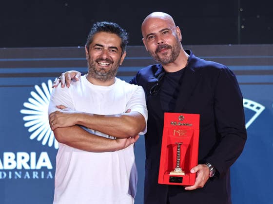 IPA87054143 - Soverato (CZ), 23rd edition of the Magna Graecia Film Festival — Third night. Pictured: Gianvito Casadonte and Marco D Amore with the Colonna d Oro Award  Copyright: xMarcoxProvvisionatox xMarcoxProvvisionatox 87054143