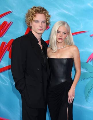 FX s The Shards World Premiere Graham Campbell and Hayes Warner attending FX s The Shards World Premiere held at the SVA Theatre on July 27, 2026 in New York City, NY New York City SVA Theatre NY USA Copyright: xStevenxBergman AFF-USA.COMx