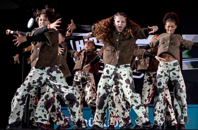July 27,, 2026 - Phoenix, Arizona, USA - Cru Kidz from the USA competes in the Junior Division (age 12 and under) at Hip Hop International s 25th Annual World Hip Hop Dance Championships. Dancers from more than 55 countries are competing this year for prizes and world-wide street dance bragging rights. Phoenix USA  - ZUMAce6_ 20260727_zaf_ce6_026 Copyright: xBrianxCahnx