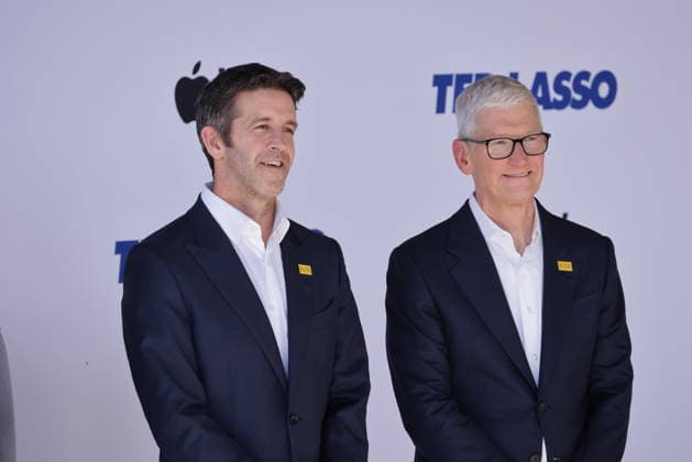 LOS ANGELES, CALIFORNIA - JULY 27: John Ternus and Tim Cook at the premiere of Apple TV s Ted Lasso Season 4 at the Academy Museum of Motion Pictures on July 27, 2026 in Los Angeles California Credit: AdMedia USA  - ZUMAa123 20260727_zaa_a123_155 Copyright: xCraigxHattorix