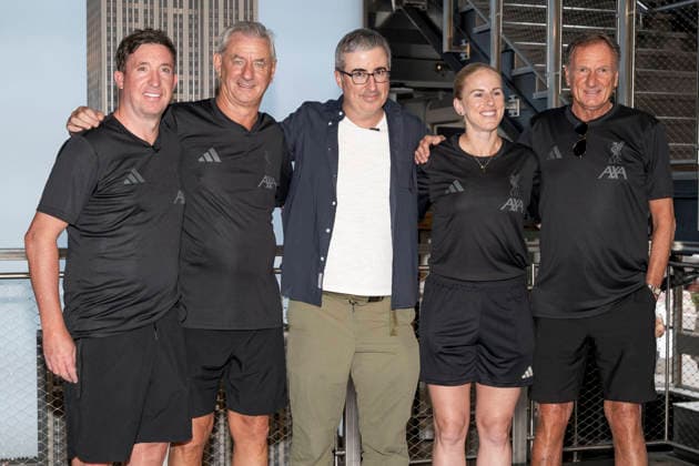 July 27, 2026, New York, New York, USA: ROBBIE FOWLER, IAN RUSH, JOHN OLIVER, NATASHA DOWIE and PHIL THOMPSON visit the Empire State Building in New York to celebrate Liverpool FC. 28 July 2026 New York USA  - ZUMAa265 20260727_zep_a265_006 Copyright: xEricxAcquayex