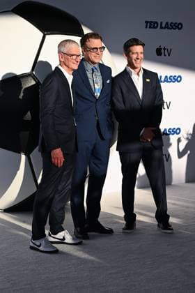 Tim Cook, Jason Sudeikis, John Ternus at arrivals for TED LASSO Season 4 Premiere, Academy Museum of Motion Pictures, Los Angeles, CA, July 27, 2026. Photo By: Michael Mattes Everett Collection TED LASSO Season 4 Premiere PUBLICATIONXNOTxINxCANxCHNxFRAxITAxJPNxNORxPOLxRUSxESPxUKxUSA