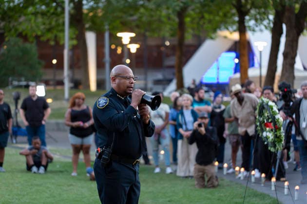 July 27, 2026, Seattle, Washington, USA: Seattle police chief SHON BARNES speaks during a vigil at Seattle Center for the victims of last nightÃ¢â‚¬â ¢s shooting at the Bite of Seattle festival in Seattle on Monday, July 27, 2026. Seattle USA  - ZUMAg235 20260727_zap_g235_040 Copyright: xPaulxChristianxGordonx