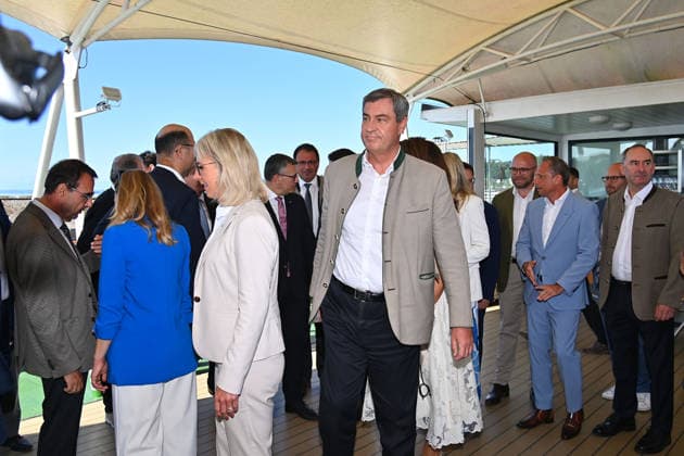 Gruppenbild Kabinett mit Markus SOEDER (Ministerpraesident Bayern und CSU Vorsitzender), Das Bayerische Kabinett tagt am 28.07.2026 auf der MS Starnberg auf dem Starnberger See. *** Group photo of the cabinet with Markus SOEDER, Minister-President of Bavaria and CSU Chairman. The Bavarian cabinet is meeting on July 28, 2026, aboard the MS Starnberg on Lake Starnberg.