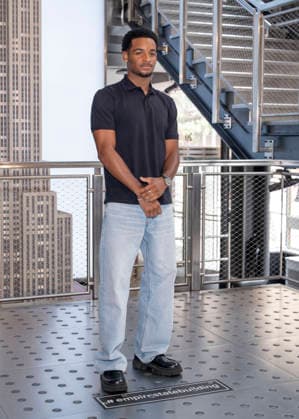 July 27, 2026, New York, New York, USA: NATHANIEL LOGAN MCINTYRE visits the Empire State Building in New York to celebrate the eighth and final season of All American on the CW. 28 July 2026 New York USA  - ZUMAa265 20260727_zep_a265_028 Copyright: xEricxAcquayex