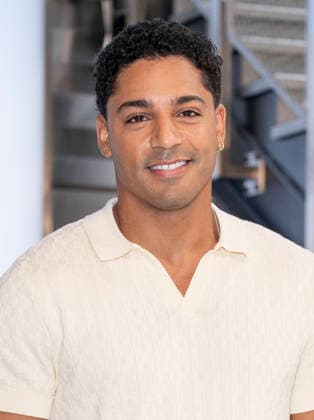 July 27, 2026, New York, New York, USA: MICHAEL EVANS BEHLING visits the Empire State Building in New York to celebrate the eighth and final season of All American on the CW. 28 July 2026 New York USA  - ZUMAa265 20260727_zep_a265_040 Copyright: xEricxAcquayex