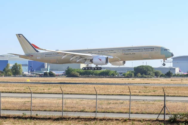 France - Qantas Airbus A350-1000ULR - Project Sunrise test flight TOULOUSE, FRANCE - JULY 28, 2026: Qantas Airbus A350-1000ULR, registration F-WULR, lands at Toulouse-Blagnac International Airport during a Project Sunrise test flight between Melbourne and Toulouse as part of Airbus and Qantas ultra-long-range flight-test program. On July 28, 2026 at Toulouse-Blagnac International Airport (TLS) in Blagnac, near Toulouse, France. Photo by Manuel Blondeau AOP.Press Toulouse Toulouse-Blagnac International A Occitanie France Copyright: x ManuelxBlondeau AOP.Pressx 1080504539st