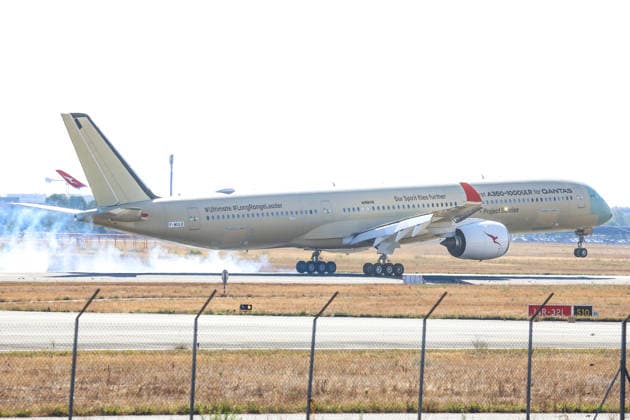 France - Qantas Airbus A350-1000ULR - Project Sunrise test flight TOULOUSE, FRANCE - JULY 28, 2026: Qantas Airbus A350-1000ULR, registration F-WULR, lands at Toulouse-Blagnac International Airport during a Project Sunrise test flight between Melbourne and Toulouse as part of Airbus and Qantas ultra-long-range flight-test program. On July 28, 2026 at Toulouse-Blagnac International Airport (TLS) in Blagnac, near Toulouse, France. Photo by Manuel Blondeau AOP.Press Toulouse Toulouse-Blagnac International A Occitanie France Copyright: x ManuelxBlondeau AOP.Pressx 1080504540st