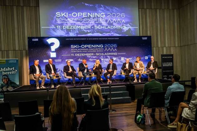 28.07.2026, Schladming, AUT, Unterwegs in Steiermark, Pressekonferenz, PK, SkiOpening 2026, Bekanntgabe LiveAct, Helene Fischer, im Bild Podium, *** July 28, 2026, Schladming, Austria, On the Road in Styria, Press Conference, SkiOpening 2026, Live Act Announcement, Helene Fischer, Pictured: Podium,