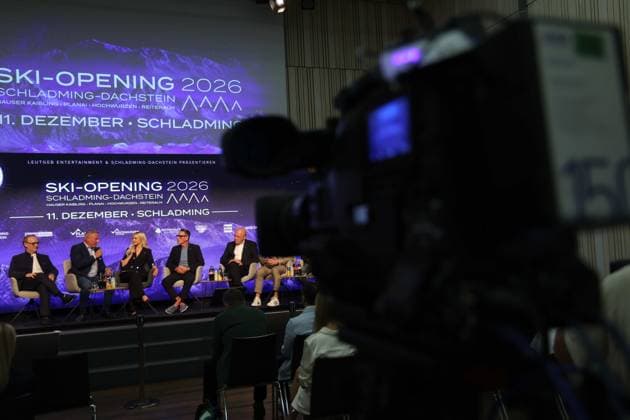 28.07.2026, Schladming, AUT, Unterwegs in Steiermark, Pressekonferenz, PK, SkiOpening 2026, Bekanntgabe LiveAct, Helene Fischer, im Bild Podium, *** July 28, 2026, Schladming, Austria, On the Road in Styria, Press Conference, SkiOpening 2026, Live Act Announcement, Helene Fischer, Pictured: Podium,