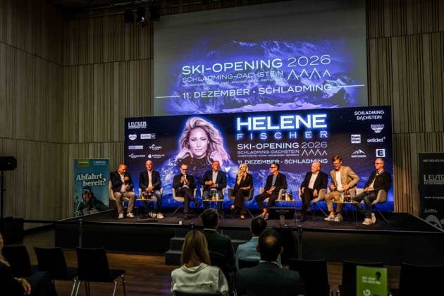 28.07.2026, Schladming, AUT, Unterwegs in Steiermark, Pressekonferenz, PK, SkiOpening 2026, Bekanntgabe LiveAct, Helene Fischer, im Bild PK, Bekanntgabe, Helene Fischer, *** July 28, 2026, Schladming, Austria, On the Road in Styria, Press Conference, SkiOpening 2026, Live Act Announcement, Helene Fischer, Pictured: Press Conference, Announcement, Helene Fischer,