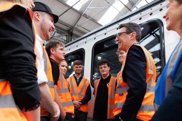 Prime Minister Andy Burnham visits Alstom Transport 28 07 2026. Derby, United Kingdom. Prime Minister Andy Burnham meets with apprentices and graduates at Alstom Transport., Credit:Lauren Hurley B66 Avalon United Kingdom, Derbyshire, Derby, 10 Downing Street  Copyright: xLaurenxHurleyx xB66x xAvalonx 1119272824