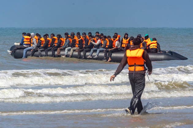 July 28, 2026, Hardelot, France: Hardelot, France. Migrants are seen aboard an inflatable boat as they attempt to cross the English Channel near Hardelot-Plage in northern France. Hardelot France  - ZUMAl94_ 20260728_zaf_l94_044 Copyright: xMarcinxNowakx