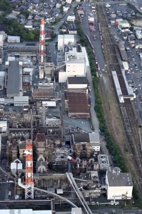 Strong quake jolts southwestern Japan Photo taken from a Kyodo News helicopter on July 28, 2026, shows a derailed cargo train (back) in Yatsushiro, Kumamoto Prefecture, after a magnitude 7.1 earthquake shook the southwestern Japan prefecture.  A14AA0005624328P