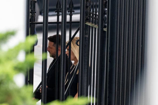 July 28, 2026, Washington, District Of Columbia, United States: Ukrainian President Volodymyr Zelenskyy arrives at the White House for meetings with President Donald Trump. Washington United States  - ZUMAk206 20260728_znp_k206_001 Copyright: xMattxKaminskyx