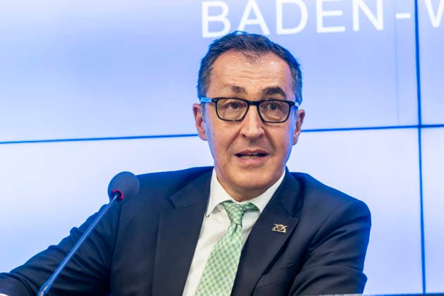Cem Özdemir, Porträt. Landespressekonferenz mit Ministerpräsident Cem Özdemir (Grüne), Innenminister Manuel Hagel (CDU) und Tübingens Oberbürgermeister Boris Palmer (Parteilos). Palmer wurde befristet auf zwei Jahre zum Unabhängigen Rat für Staatsmodernisierung und Verwaltungsvereinfachung bestellt. 28.07.2026, Stuttgart, Baden-Württemberg, Deutschland *** Cem Özdemir, Portrait: State Press Conference with Minister President Cem Özdemir (Greens), Interior Minister Manuel Hagel (CDU), and Tübingen Mayor Boris Palmer (Independent). Palmer was appointed for a two-year term to the Independent Council for State Modernization and Administrative Simplification on July 28, 2026, Stuttgart, Baden-Württemberg, Germany