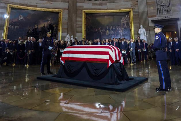 July 28, 2026, Washington, District Of Columbia, USA: A US Capitol Police honor guard stands watch around the casket of late South Carolina Senator Lindsey Graham in the rotunda of the US Capitol during a congressional tribute to his life in Washington, DC, USA, 28 July 2026. Graham died unexpectedly on 11 July at the age of 71 from a tear in his aorta Washington USA - ZUMAs152 20260728_faa_s152_017 Copyright: xShawnxThewx-xPoolxviaxCNPx