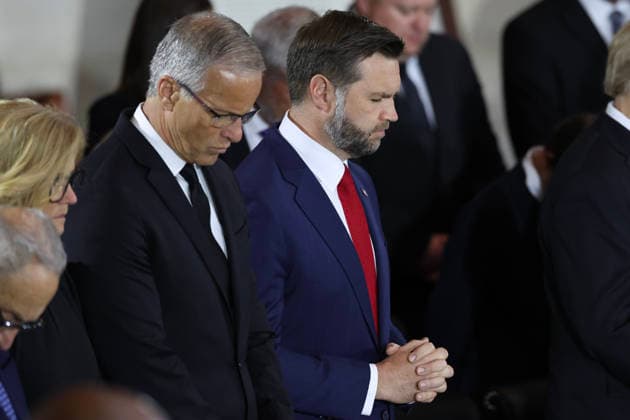 July 28, 2026, Washington, District Of Columbia, USA: WASHINGTON, DC - JULY 28: U.S. Sen. Majority Leader John Thune (R-SD) (L) and U.S. Vice President JD Vance attend a memorial tribute for the late U.S. Sen. Lindsey Graham (R-SC) in the Rotunda of the U.S. Capitol on July 28, 2026 in Washington, DC. Graham, who was elected to the Senate in 2002, died suddenly on July 11th from an aortic dissection. He was 71 years old Washington USA - ZUMAs152 20260728_faa_s152_018 Copyright: xWinxMcNameex-xPoolxviaxCNPx