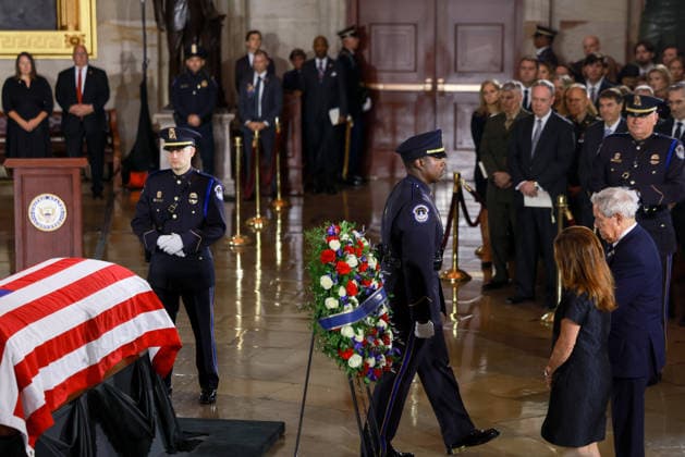 July 28, 2026, Washington, District Of Columbia, USA: Representative Sheri Biggs, a Republican from South Carolina, and Representative Joe Wilson, a Republican from South Carolina, present a wreath during a ceremony for late Republican Senator Lindsey Graham in the rotunda of the US Capitol in Washington, DC, US, on Tuesday, July 28, 2026. Lindsey Graham, the South Carolina senior senator and foreign policy hawk who changed from a Donald Trump skeptic to one of the US president s strongest allies, died on July 11 at the age of 71 Washington USA - ZUMAs152 20260728_faa_s152_132 Copyright: xTierneyxL.xCrossx-xPoolxviaxCNPx