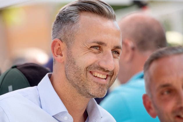 Ulrich Siegmund, AfD Spitzenkandidat auf Wahlkampftour in Sachsen-Anhalt, AfD-Infostand in Magdeburg, 28. Juli 2026 Deutschland, Magdeburg, 28. Juli 2026, Ulrich Siegmund, AfD-WSpitzenkandidat bei den Landtagswahlen in Sachsen-Anhalt am 6. September, Wahlkampfstand an der Ecke Goldschmiedebrücke - Breiter Weg, Wahlslogan: Hol dir dein Land zurück,rechtsextreme Landespartei, Politiker, Politik, *** Ulrich Siegmund, AfD lead candidate on the campaign trail in Saxony-Anhalt, AfD information booth in Magdeburg, July 28, 2026, Germany, Magdeburg, July 28, 2026, Ulrich Siegmund, AfD’s top candidate in the state elections in Saxony-Anhalt on September 6, campaign booth at the corner of Goldschmiedebrücke and Breiter Weg, campaign slogan Take Ba