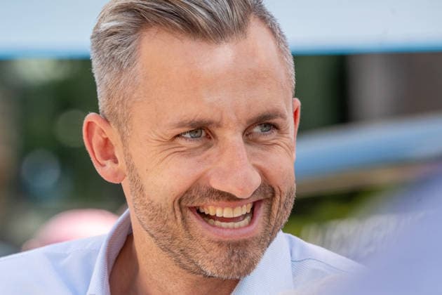 Ulrich Siegmund, AfD Spitzenkandidat auf Wahlkampftour in Sachsen-Anhalt, AfD-Infostand in Magdeburg, 28. Juli 2026 Deutschland, Magdeburg, 28. Juli 2026, Ulrich Siegmund, AfD-Spitzenkandidat bei den Landtagswahlen in Sachsen-Anhalt am 6. September, Wahlkampfstand an der Ecke Goldschmiedebrücke - Breiter Weg, Wahlslogan: Hol dir dein Land zurück, Porträt, rechtsextreme Landespartei, Politiker, Politik, *** Ulrich Siegmund, AfD lead candidate on the campaign trail in Saxony-Anhalt, AfD information booth in Magdeburg, July 28, 2026 Germany, Magdeburg, July 28, 2026, Ulrich Siegmund, AfD’s top candidate in the state elections in Saxony-Anhalt on September 6, campaign booth at the corner of Goldschmiedebrücke and Breiter Weg, campaign slogan