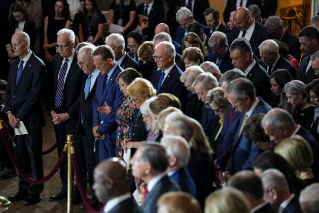 Lindsey Graham Memorial Service in the US Capitol Attendees mourn during a Congressional Tribute to late U.S. Senator Lindsey Graham (R-SC) at the Rotunda of the U.S. Capitol in Washington, D.C., U.S., July 28, 2026. Credit: Nathan Howard Pool via CNP Washington District of Columbia United States of America EDITORIAL USE ONLY Copyright: xx DSC08398_MAK-6472290 NathanxHowardx-xPoolxviaxCNPx cnpphotos338326