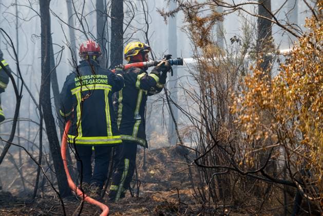 FIRE IN GIRONDE PHOTOPQR LE PARISIEN Olivier Corsan Lacanau July 28, 2026 Lacanau, Gironde, France, July 28, 2026 Firefighters, assisted by aerial resources—airplanes, helicopters, Dash and Canadair aircraft, fought to contain the flare-ups around the town of Lacanau. Photo: LP Olivier Corsan FIRE IN GIRONDE Fire in southwestern France, July 28, 2026 Local Caption Lacanau, Gironde, France  Copyright: xPHOTOPQR LExPARISIEN MAXPPPxOlivierxCorsanx 20260728LPA6229 20260728LPA6229
