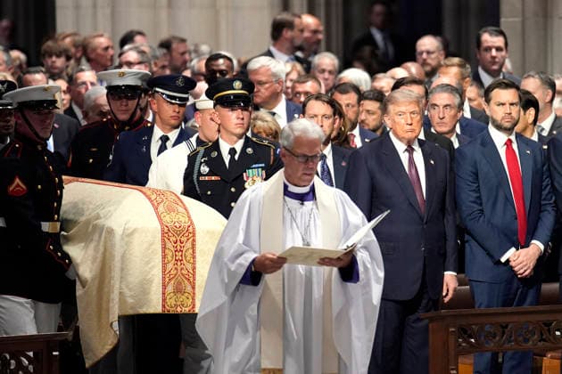 Lindsey Graham funeral service - Washington US President Donald Trump with Vice President JD Vance and his cabinet members attend the funeral service for Senator Lindsey Graham at Washington National Cathedral in Washington on July 28, 2026. Photo by Yuri Gripas ABACAPRESS.COM Washington DC United States  Copyright: xGripasxYuri ABACAx