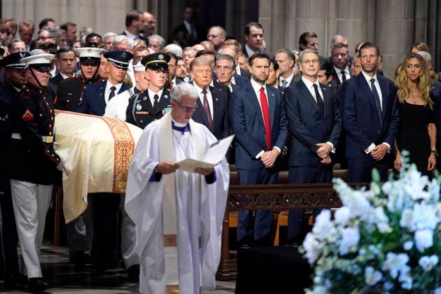 Lindsey Graham funeral service - Washington US President Donald Trump with Vice President JD Vance and his cabinet members attend the funeral service for Senator Lindsey Graham at Washington National Cathedral in Washington on July 28, 2026. Photo by Yuri Gripas ABACAPRESS.COM Washington DC United States  Copyright: xGripasxYuri ABACAx