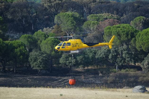 Helicopters help fight fires in San Martin de Valdeiglesias, west of Madrid, Spain, Tuesday, July 28, 2026 Cordon Press 