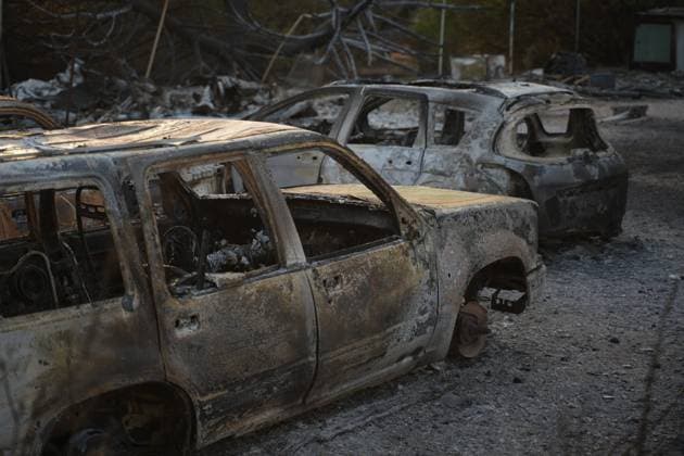 Helicopters, airplanes and firefighters help fight the fires in San Martin de Valdeiglesias, west of Madrid, Spain, Tuesday, July 28, 2026 Cordon Press 