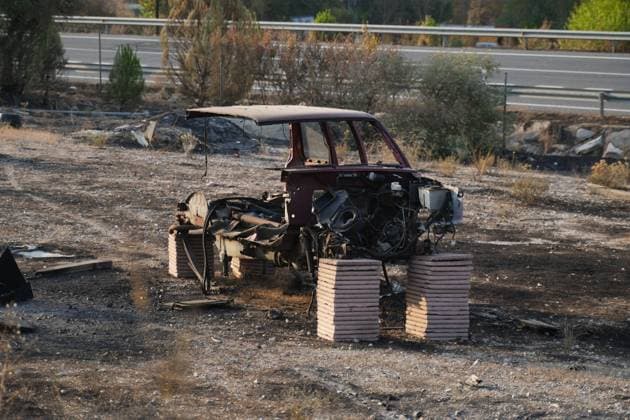 Helicopters, airplanes and firefighters help fight the fires in San Martin de Valdeiglesias, west of Madrid, Spain, Tuesday, July 28, 2026 Cordon Press 