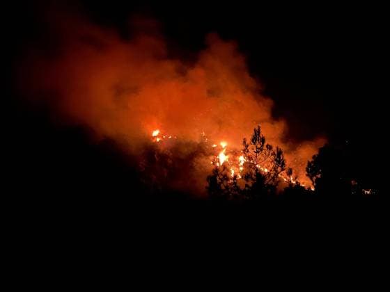 Crews battle forest fire in Antalya’s Kas district KAS, ANTALYA, TURKIYE - JULY 28: Flames and smoke rise from a forest fire as crews continue ground operations into the evening in the Kas district of Antalya, Turkiye, on July 28, 2026. Talip Demirci Anadolu Antalya Turkey. Editorial use only. Please get in touch for any other usage.  Copyright: x2026xAnadoluxTalipxDemircix