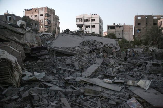 July 28, 2026, Gaza City, Palestine: Israeli warplanes strike Al-Muttaqeen Mosque in the Al-Yarmouk neighbourhood, east of Gaza City, after issuing an evacuation warning, causing extensive damage to the mosque and surrounding area. Gaza City Palestine - ZUMA 20260728_mda_e144_842 Copyright: xMohammadxAbuxElsebahx