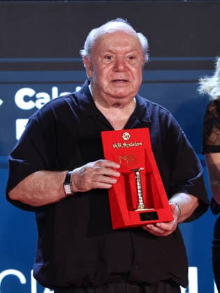 IPA87075693 - Soverato (CZ), 23rd edition of the Magna Graecia Film Festival—fourth night. Pictured: Lino Banfi is awarded the Colonna d Oro  Copyright: xMarcoxProvvisionatox xMarcoxProvvisionatox 87075693