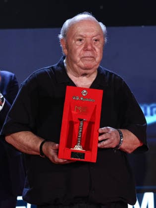 IPA87075694 - Soverato (CZ), 23rd edition of the Magna Graecia Film Festival—fourth night. Pictured: Lino Banfi is awarded the Colonna d Oro  Copyright: xMarcoxProvvisionatox xMarcoxProvvisionatox 87075694