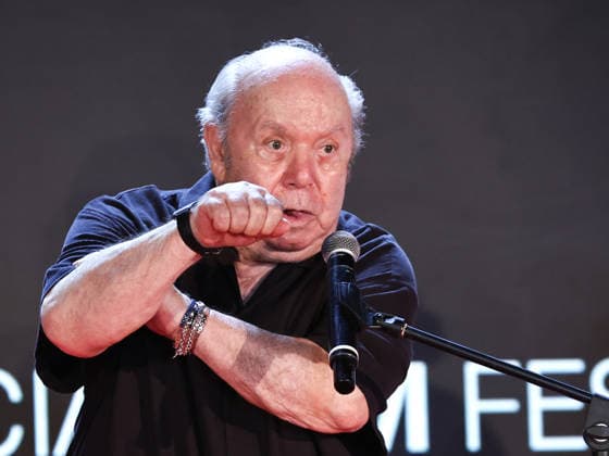 IPA87075670 - Soverato (CZ), 23rd edition of the Magna Graecia Film Festival—fourth night. Pictured: Lino Banfi  Copyright: xMarcoxProvvisionatox xMarcoxProvvisionatox 87075670