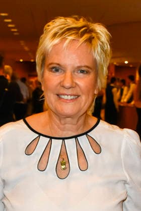 ABB SOMMERFESTIVAL- Birgit Lechtermnann Moderatorin zu Gast auf dem roten Teppich bei der eroeffnungs Gala des 37.Koelner Sommerfestival mit dem Musical Die Weisse Rose in der Koelner Philharmonie am 28.07.2026 in Koeln Hamburg Deutschland *** ABB SUMMER FESTIVAL: Birgit Lechtermnann, TV host, appears on the red carpet at the opening gala of the 37th Cologne Summer Festival, featuring the musical *Die Weisse Rose* at the Cologne Philharmonie on July 28, 2026, in Cologne, Hamburg, Germany