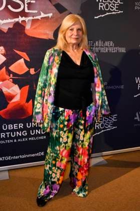 ABB SOMMERFESTIVAL- Sabine Postel Schauspielerin zu Gast auf dem roten Teppich bei der eroeffnungs Gala des 37.Koelner Sommerfestival mit dem Musical Die Weisse Rose in der Koelner Philharmonie am 28.07.2026 in Koeln Hamburg Deutschland *** ABB SUMMER FESTIVAL: Actress Sabine Postel walks the red carpet at the opening gala of the 37th Cologne Summer Festival, featuring the musical *Die Weisse Rose* at the Cologne Philharmonie on July 28, 2026, in Cologne, Hamburg, Germany