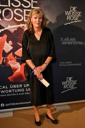 ABB SOMMERFESTIVAL- Ulrike Nasse-Meyfarth ex Olympiasiegerin Hochsprung zu Gast auf dem roten Teppich bei der eroeffnungs Gala des 37.Koelner Sommerfestival mit dem Musical Die Weisse Rose in der Koelner Philharmonie am 28.07.2026 in Koeln Hamburg Deutschland *** ABB SUMMER FESTIVAL: Ulrike Nasse Meyfarth, former Olympic high jump champion, appeared on the red carpet at the opening gala of the 37th Cologne Summer Festival, featuring the musical *Die Weisse Rose* at the Cologne Philharmonic on July 28, 202026 in Cologne, Hamburg, Germany