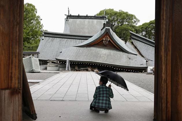 Aftermath of strong earthquake in Kumamoto Photo taken on July 29, 2026, shows a collapsed worship hall at Yatsushiro Gu shrine in Yatsushiro, Kumamoto Prefecture, a day after a powerful earthquake struck the southwestern Japan prefecture and its vicinity.  A14AA0005624388P